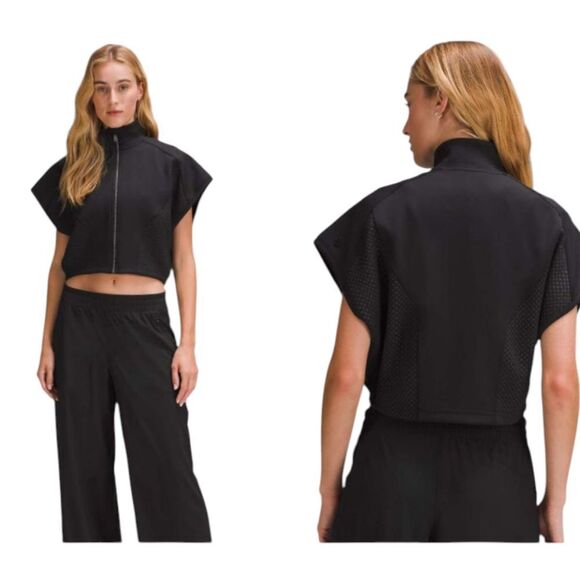 Lululemon RARE Embossed Panel Full Zip Crop Scuba Material Size S